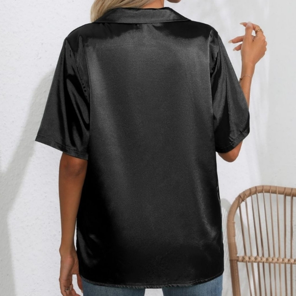 Classic Black Buttoned Collared Neck Short Sleeve Shirt - Picture 3 of 9